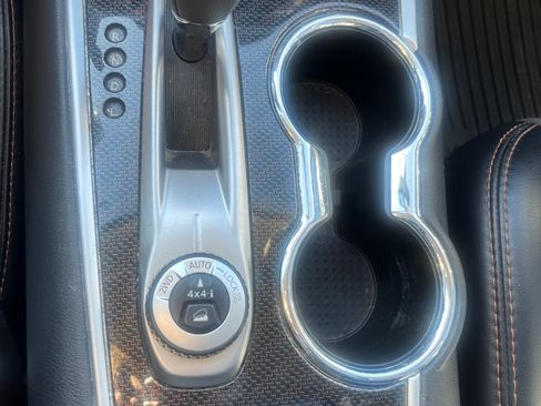 Used 2020 Nissan Pathfinder SL image 13