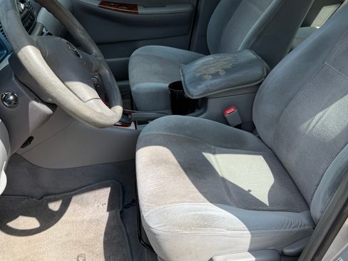 Used 2006 Toyota Corolla LE image 12