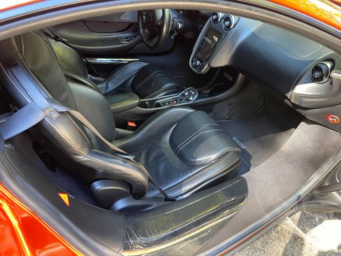 Used 2017 McLaren 570S Coupe image 11