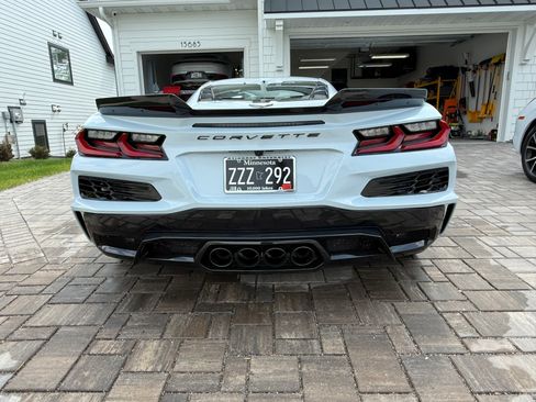 Used 2024 Chevrolet Corvette Z06 w/ Stealth Interior Trim Package RWD image 14