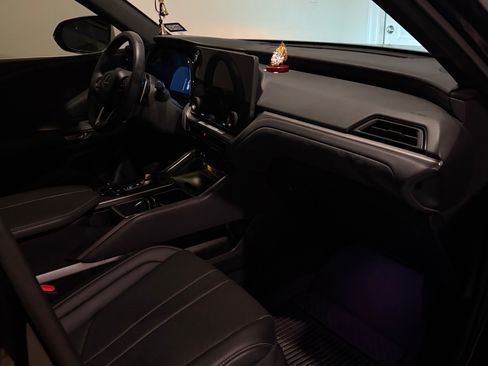 Used 2024 Lexus TX 500h AWD w/ Technology Package image 17