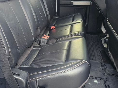 Used 2019 Ford F150 Lariat image 11