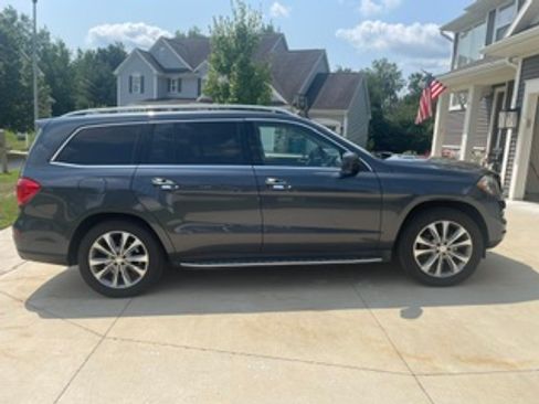 Used 2015 Mercedes-Benz GL 450 4MATIC image 6