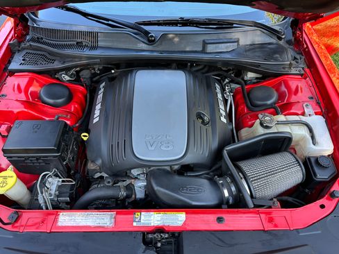 Used 2010 Dodge Challenger R/T image 16