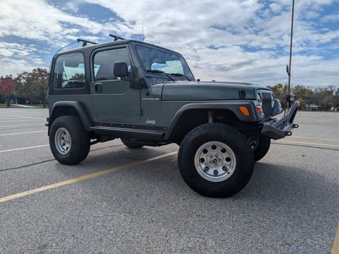 Used 1999 Jeep Wrangler SE image 5
