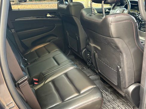 Used 2021 Jeep Grand Cherokee Trailhawk w/ Trailhawk Luxury Group image 9