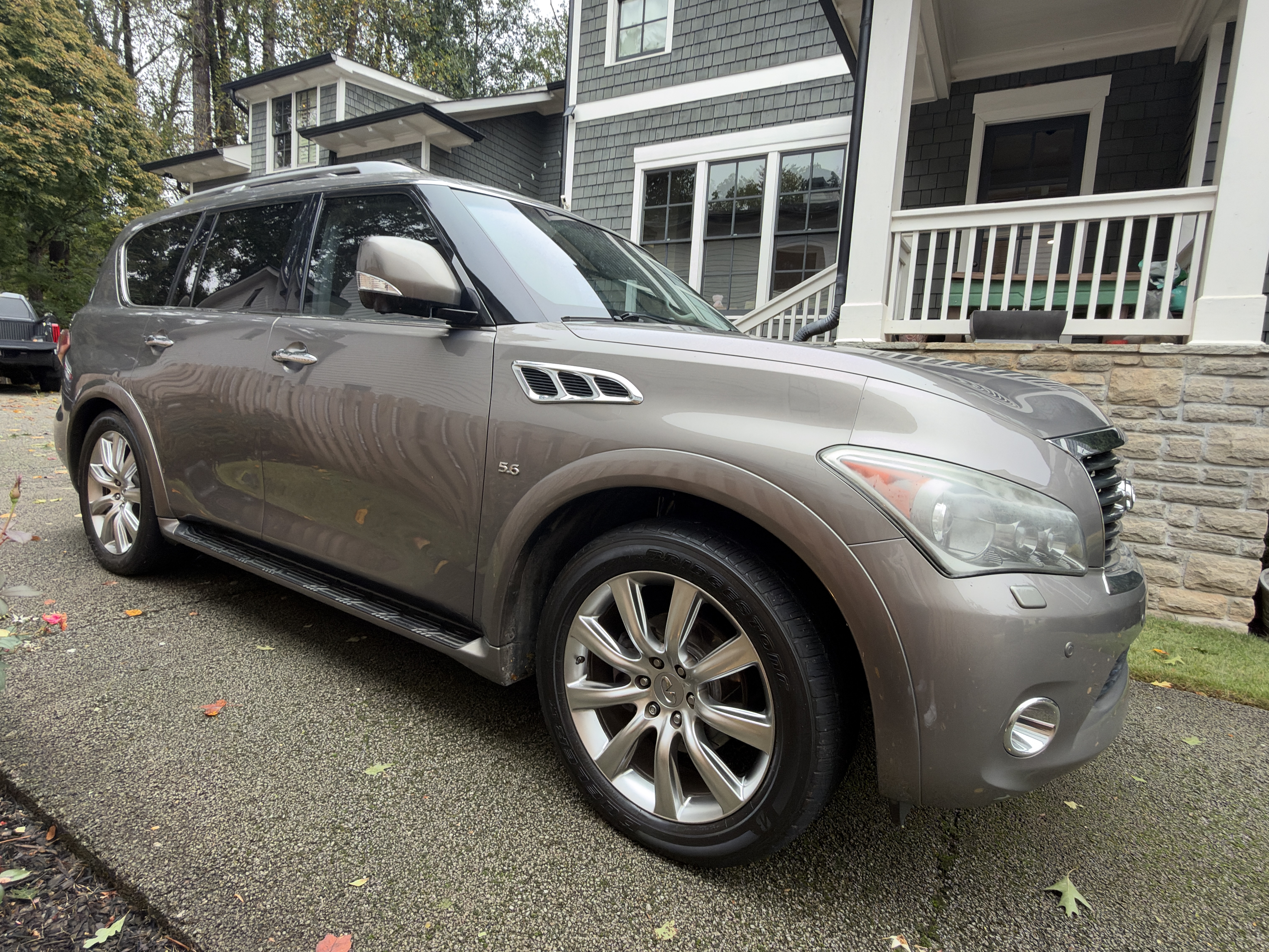 Used 2014 INFINITI QX80 2WD w/ Deluxe Touring Package image 9