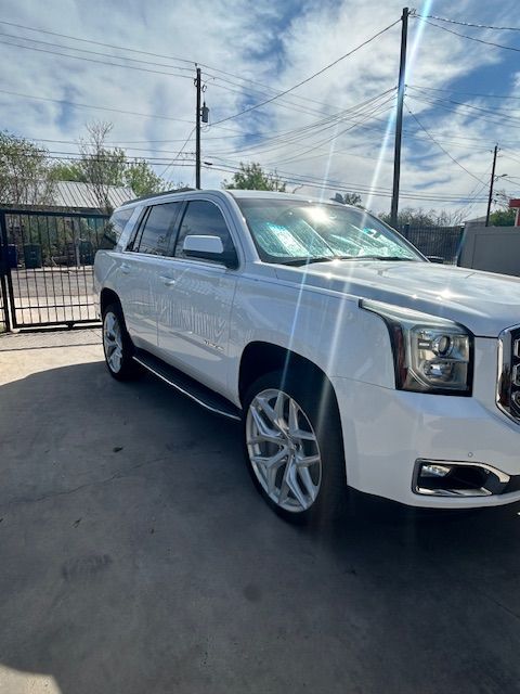 Used 2018 GMC Yukon SLE w/ SLE Value Package RWD image 9