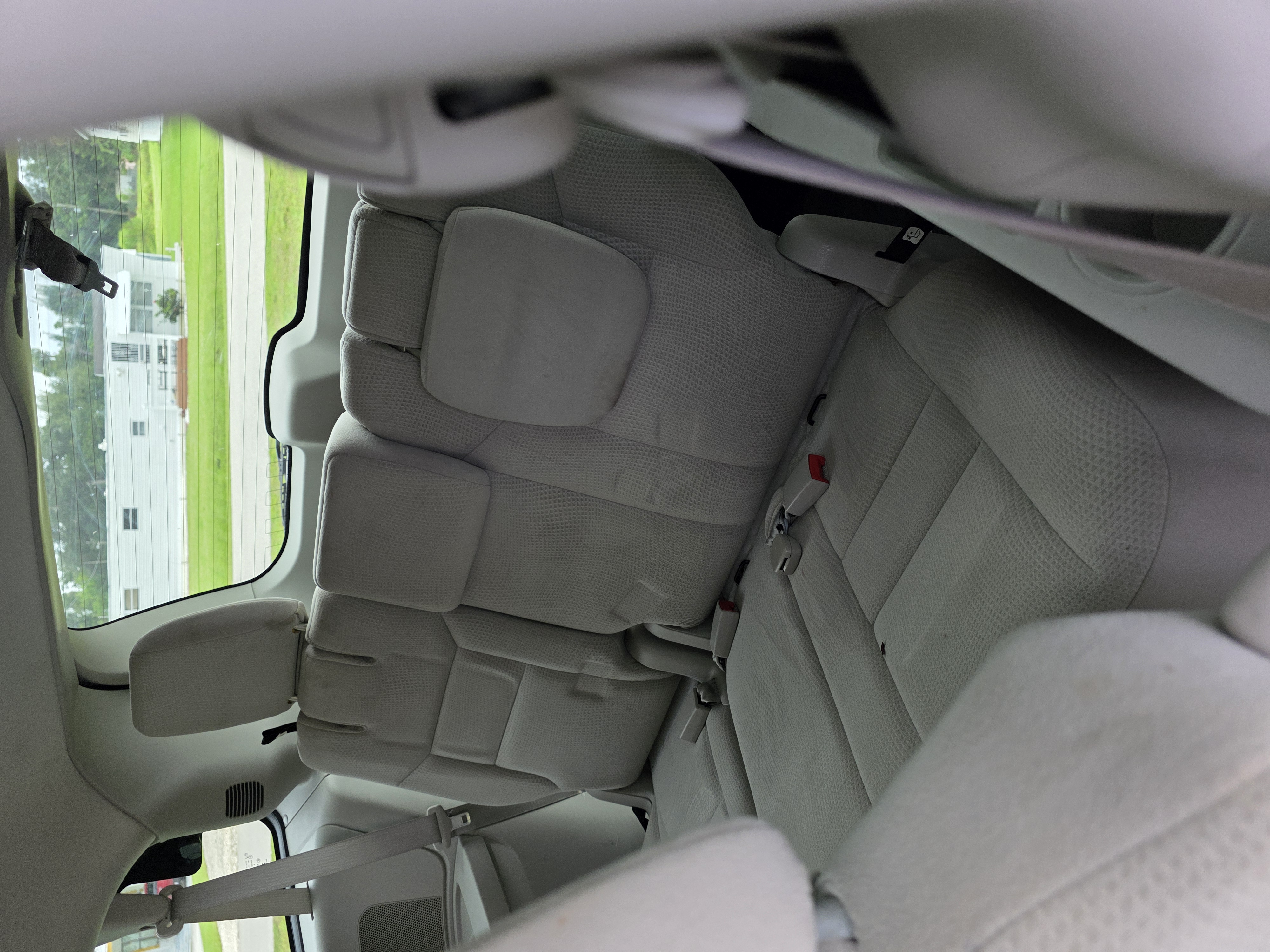 Used 2015 Dodge Grand Caravan SXT FWD image 11