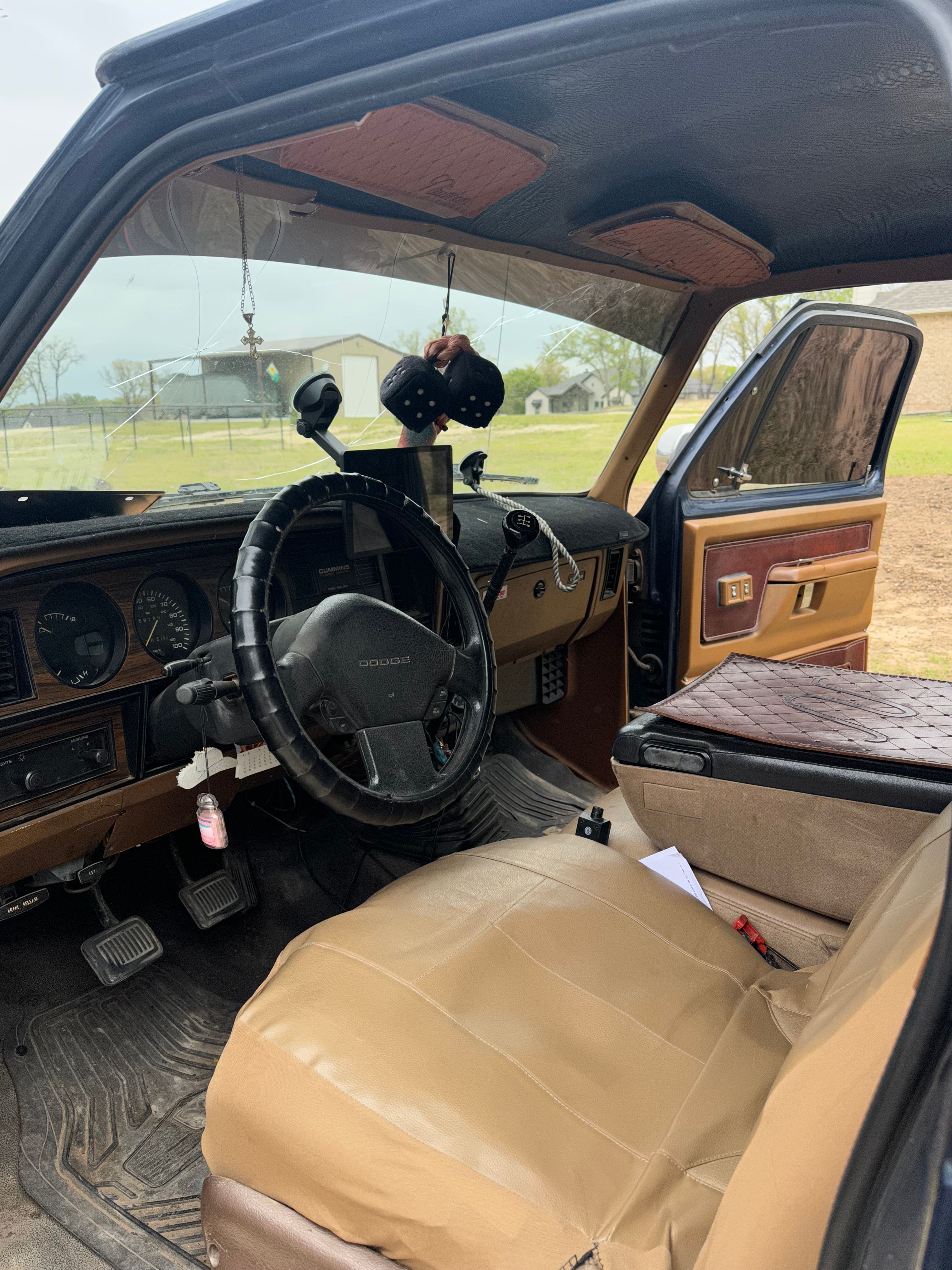 Used 1992 Dodge D/W Truck 350 RWD image 4