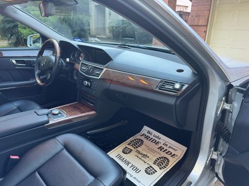 Used 2012 Mercedes-Benz E 350 Sedan image 13