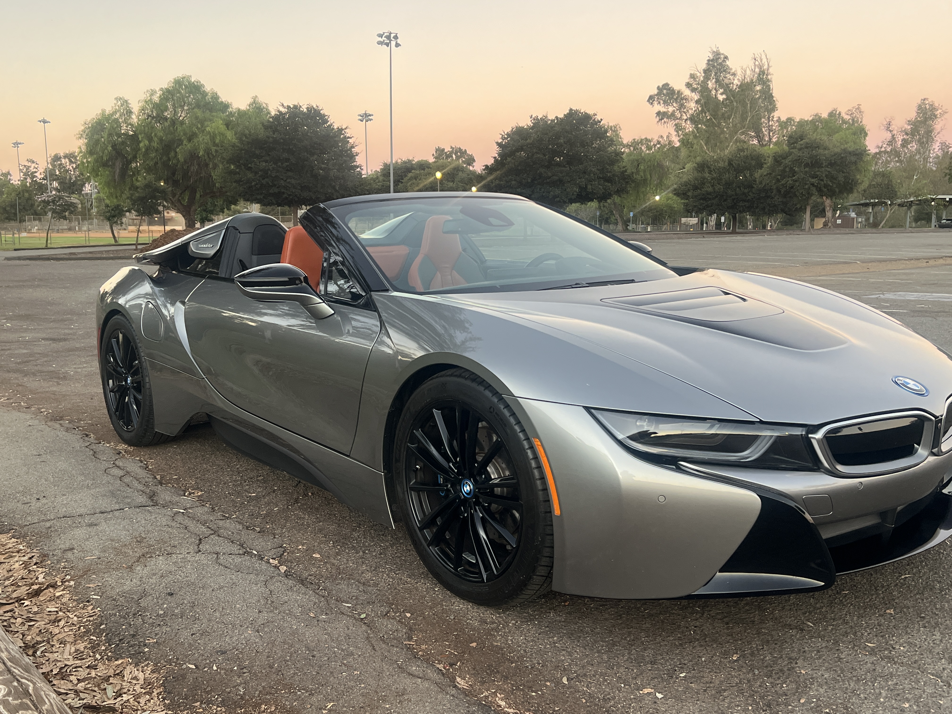 Used 2019 BMW i8 Roadster AWD/4WD image 6