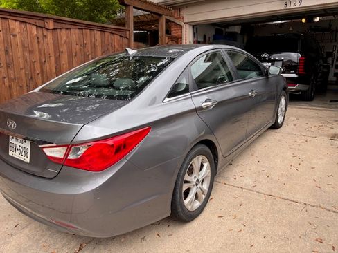 Used 2011 Hyundai Sonata Limited FWD image 8