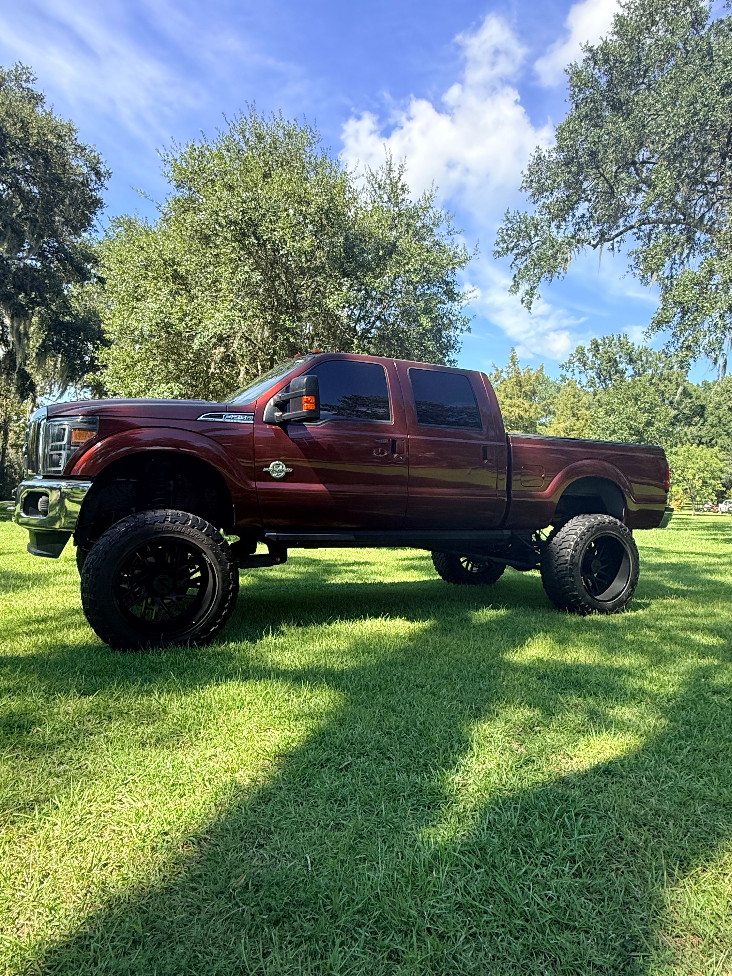 Used 2015 Ford F250 Lariat w/ Chrome Package AWD/4WD image 1