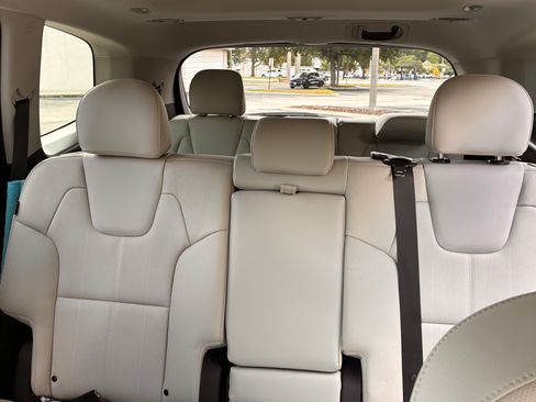 Used 2025 Kia Telluride SX FWD image 10