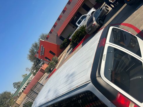 Used 2009 Chevrolet Express 3500 Extended Passenger w/ LT Preferred Equipment Group image 11