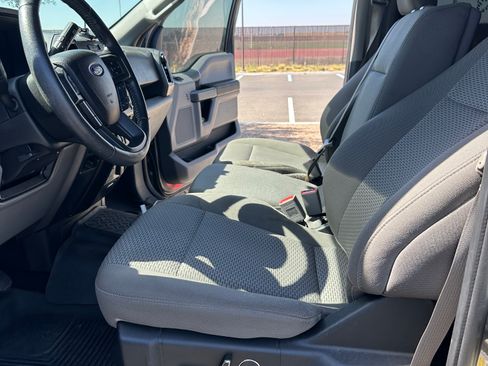 Used 2018 Ford F150 XLT w/ Equipment Group 302A Luxury AWD/4WD image 15