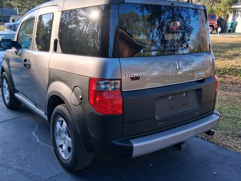 Used 2005 Honda Element EX image 6