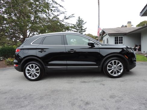 Used 2018 Lincoln MKC Select w/ Select Plus Package image 1
