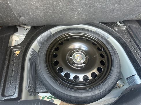 Used 2016 Chevrolet Cruze LT w/ Convenience Package image 6