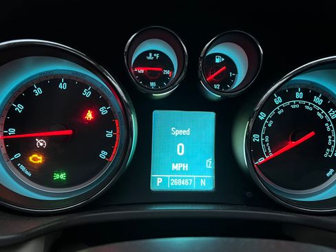 Used 2011 Buick Regal CXL Turbo w/ TO2 Preferred Equipment Group image 14