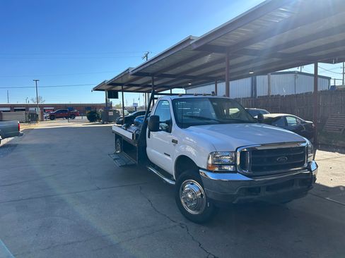 Used 2001 Ford F450 2WD Regular Cab Super Duty image 1