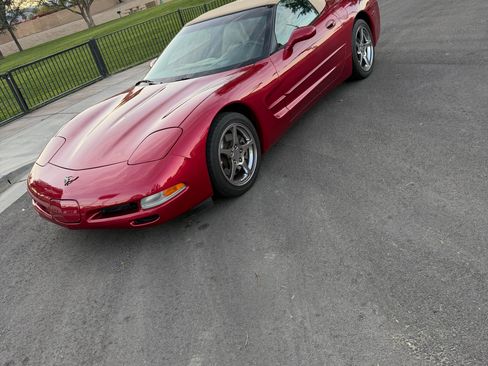 Used 2002 Chevrolet Corvette Convertible w/ Preferred Equipment Group2 image 16