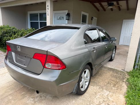 Used 2007 Honda Civic EX image 2