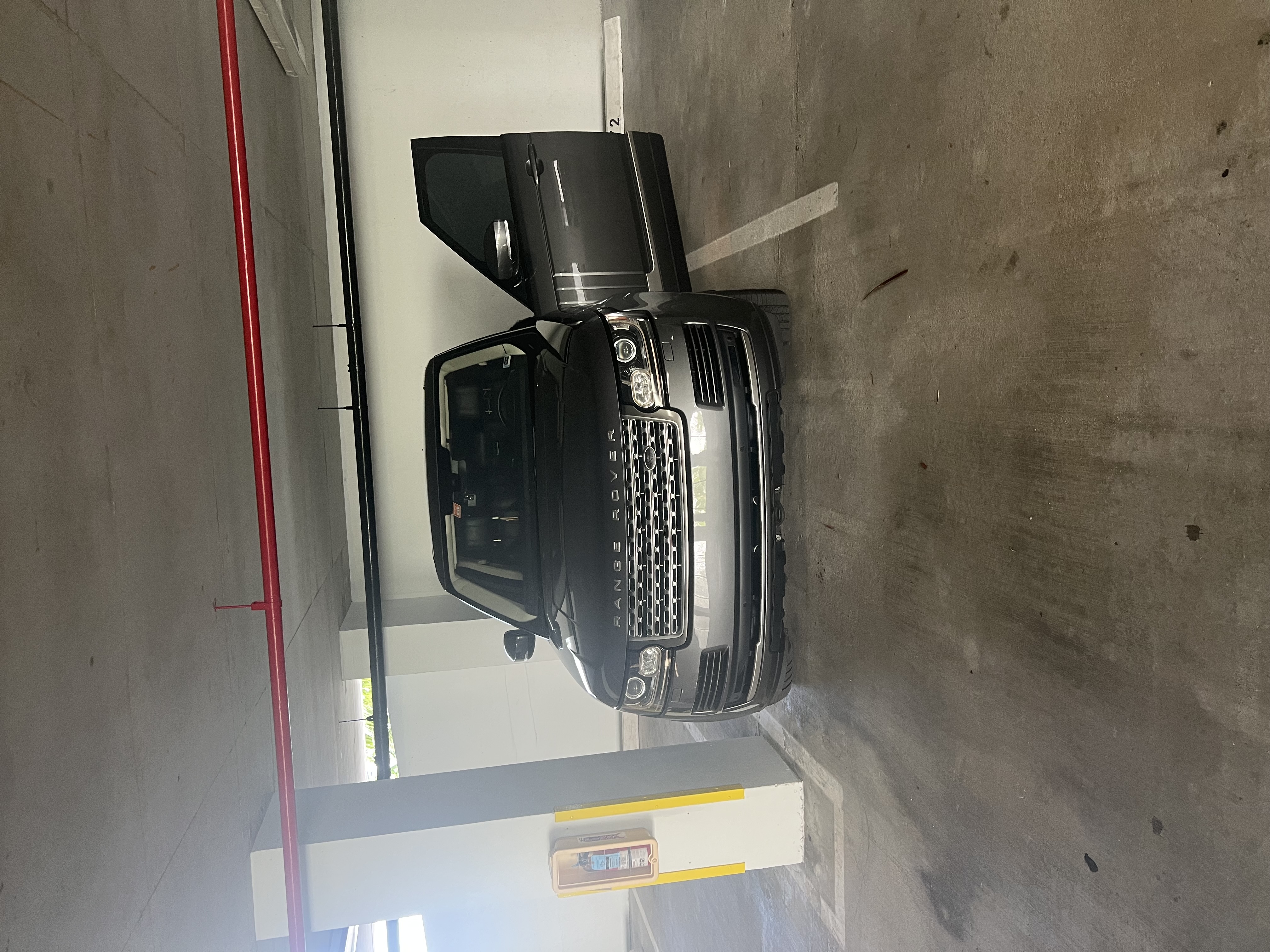 Used 2016 Land Rover Range Rover HSE AWD/4WD image 1