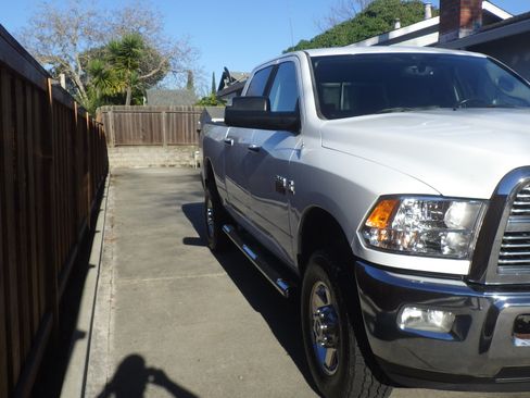 Used 2011 RAM 2500 Big Horn image 6