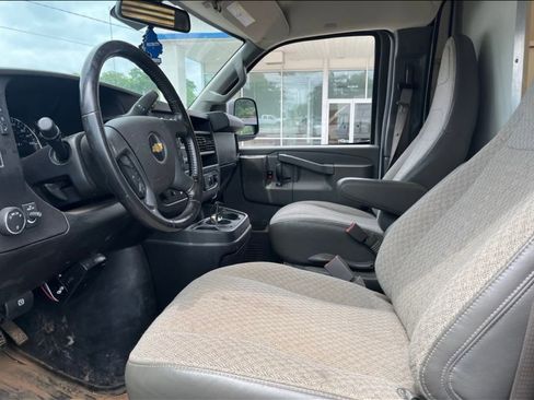 Used 2022 Chevrolet Express 3500 w/ Power Convenience Package RWD image 11