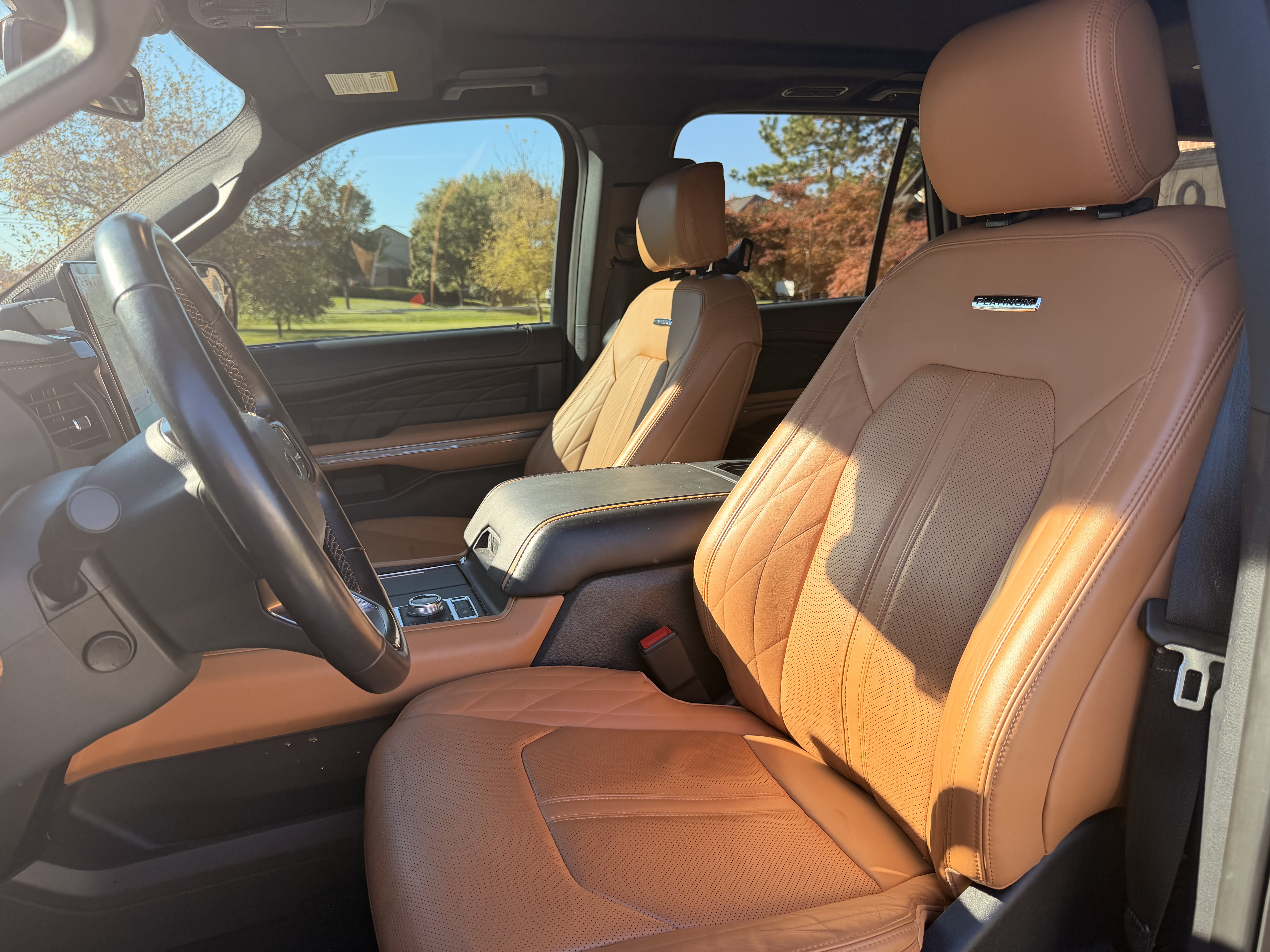 Used 2024 Ford Expedition Max Platinum AWD/4WD image 15