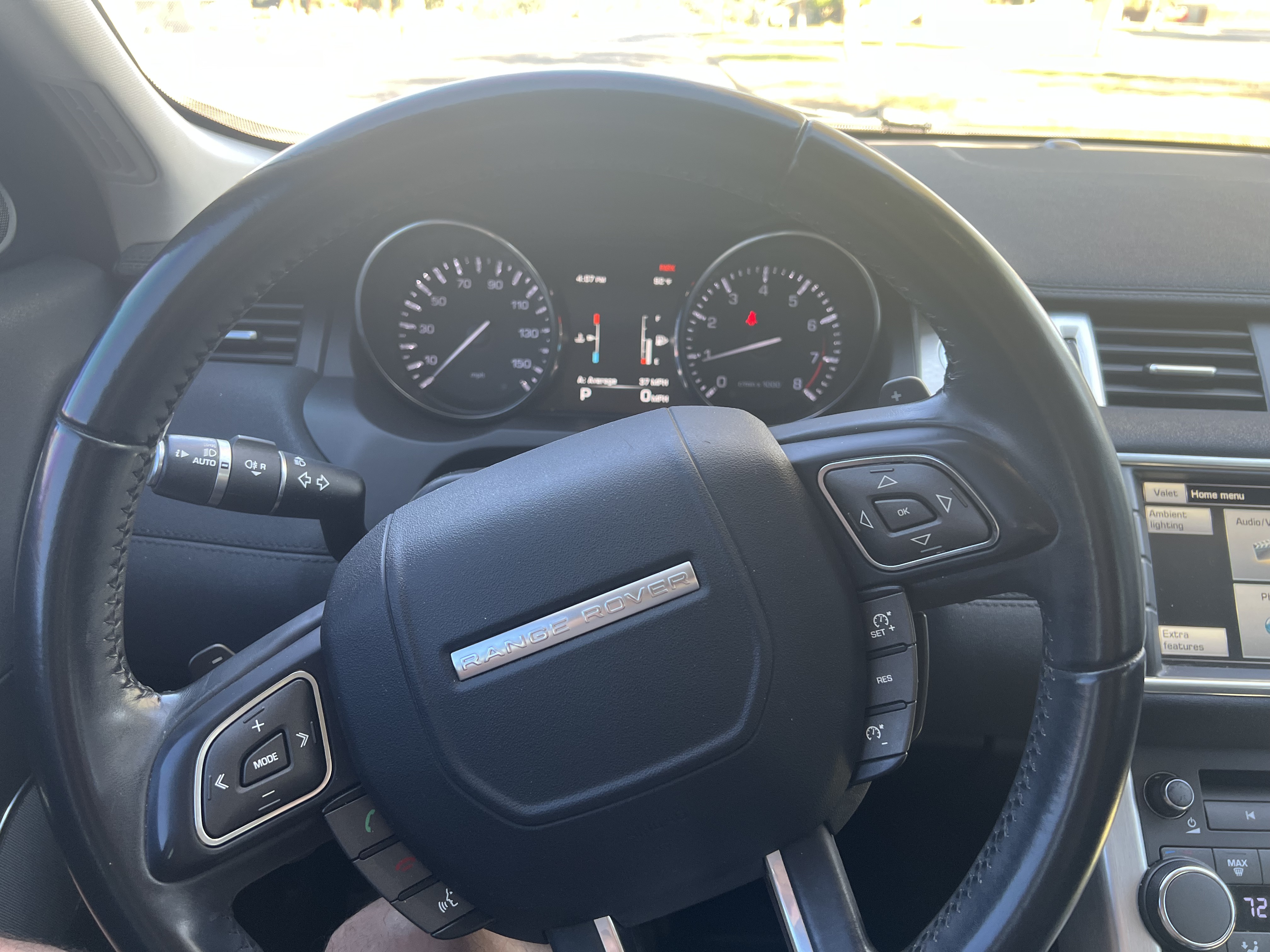 Used 2015 Land Rover Range Rover Evoque Pure AWD/4WD image 11