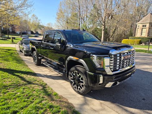 Used 2026 GMC Sierra 2500 Denali w/ Technology Package image 1