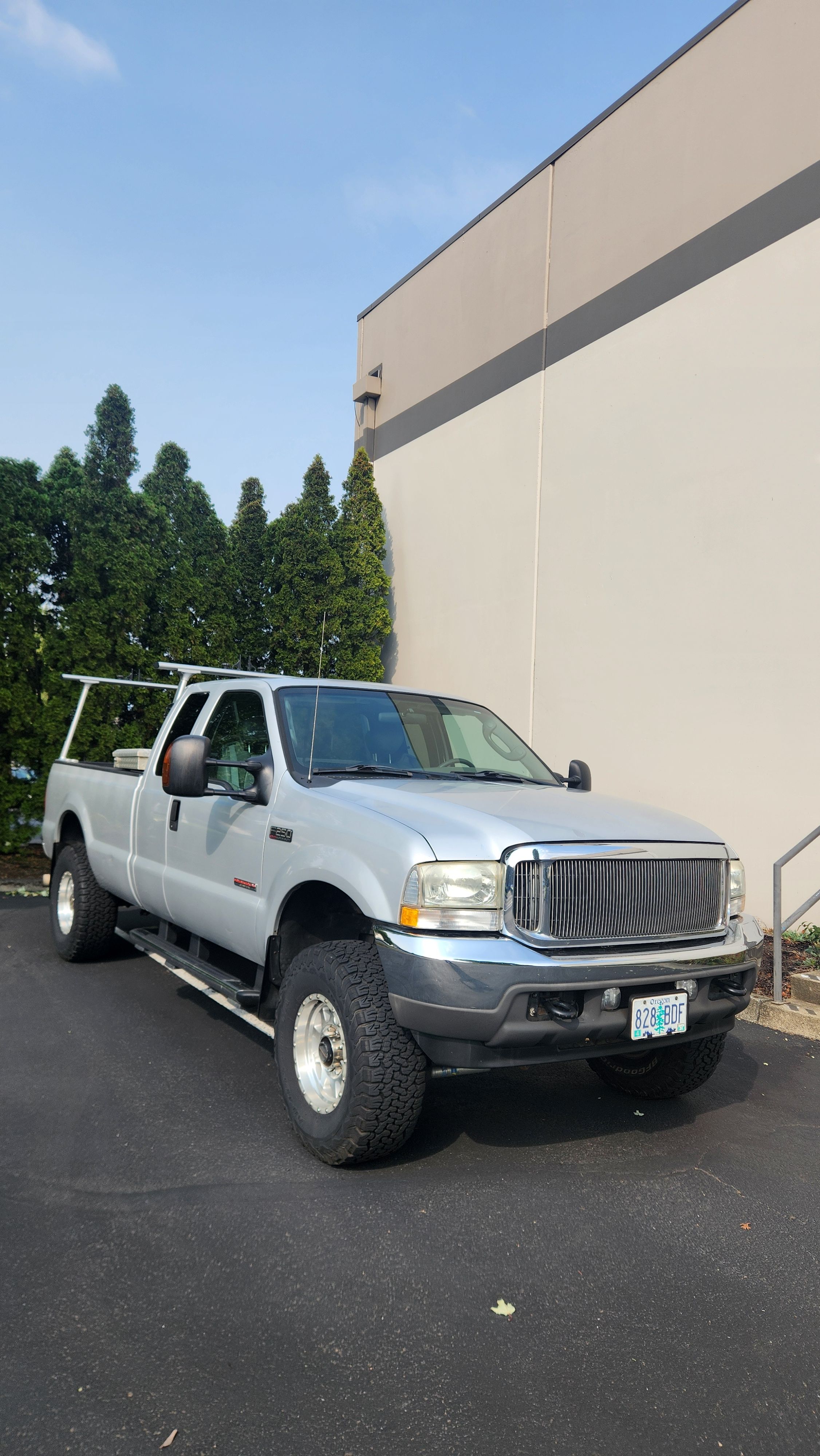 Used 2004 Ford F250 Lariat AWD/4WD image 1