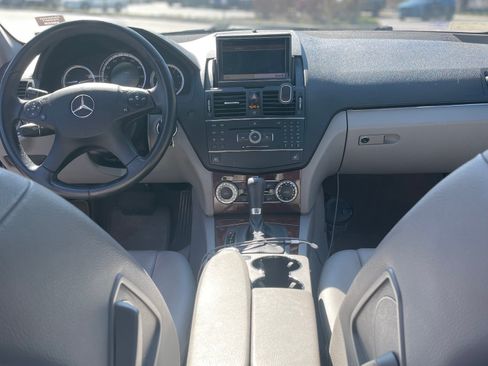 Used 2008 Mercedes-Benz C 300 C 300 4MATIC Luxury Sedan 4D image 4