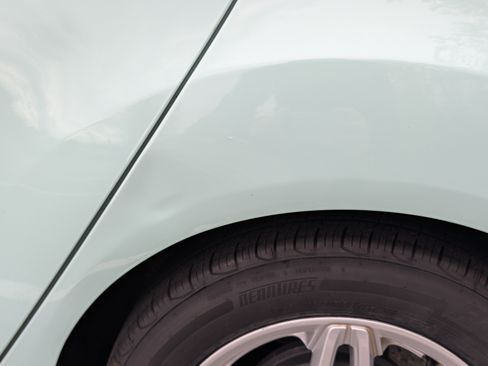 Used 2017 Ford Fiesta SE image 18