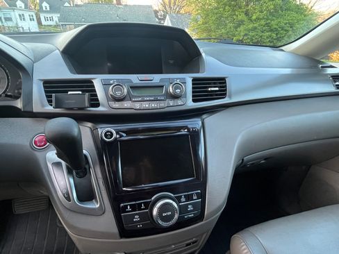 Used 2014 Honda Odyssey EX-L image 15