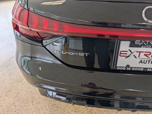 Used 2022 Audi e-tron GT Premium Plus AWD/4WD image 13