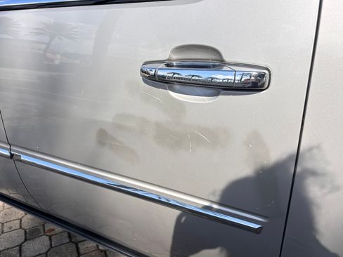 Used 2007 Cadillac Escalade ESV AWD w/ Information Package image 15