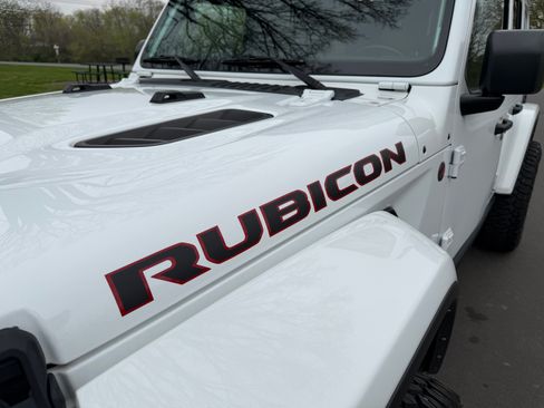 Used 2022 Jeep Wrangler Unlimited Rubicon image 26
