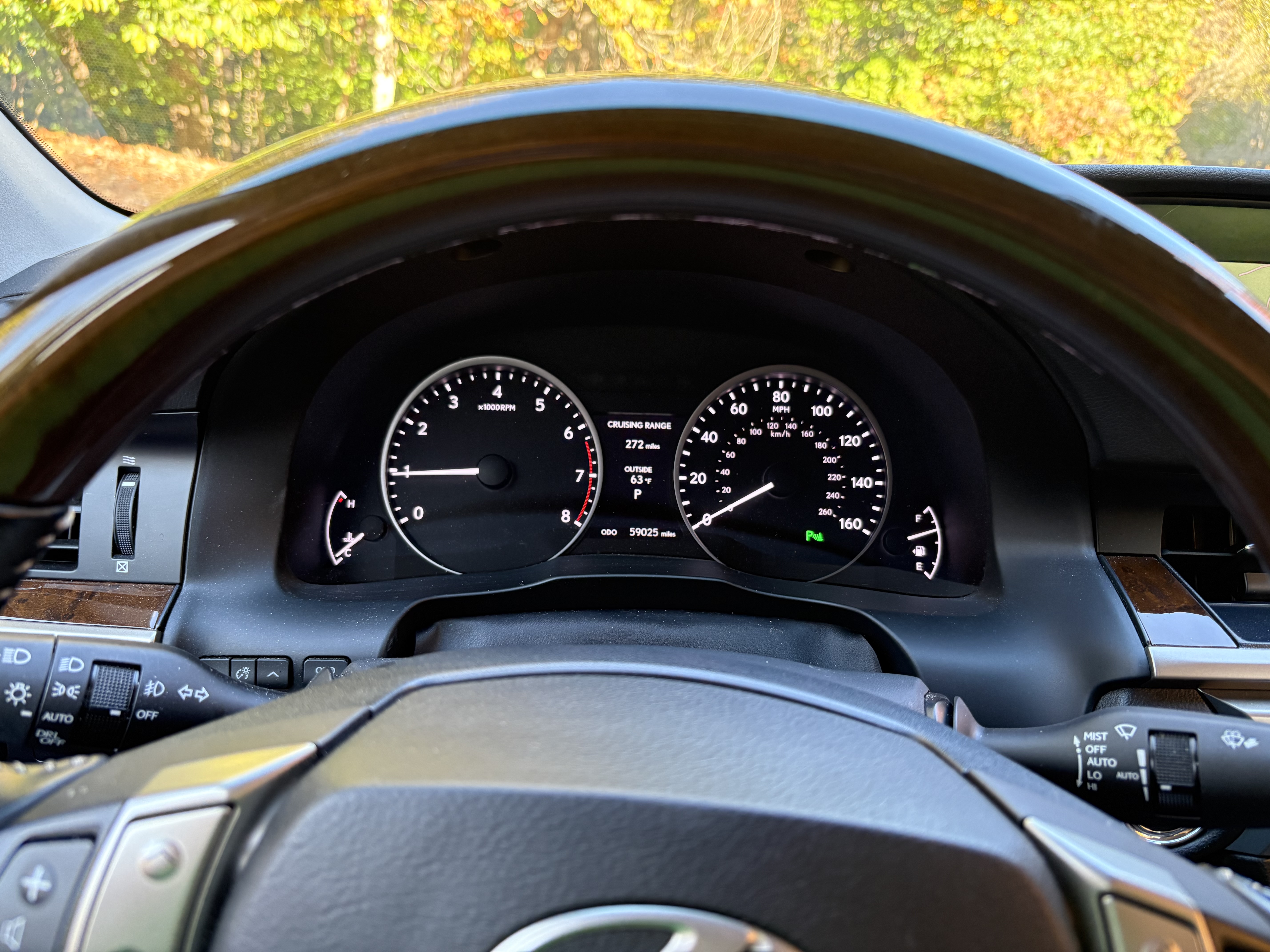 Used 2015 Lexus ES 350 w/ Luxury Package FWD image 6