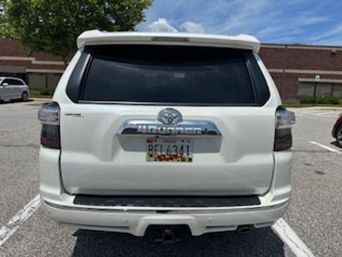 Used 2019 Toyota 4Runner Limited AWD/4WD image 4