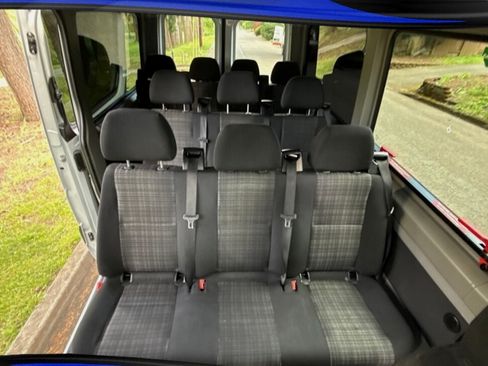 Used 2016 Mercedes-Benz Sprinter 2500 image 9