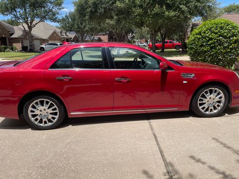 Used 2011 Cadillac STS RWD image 4