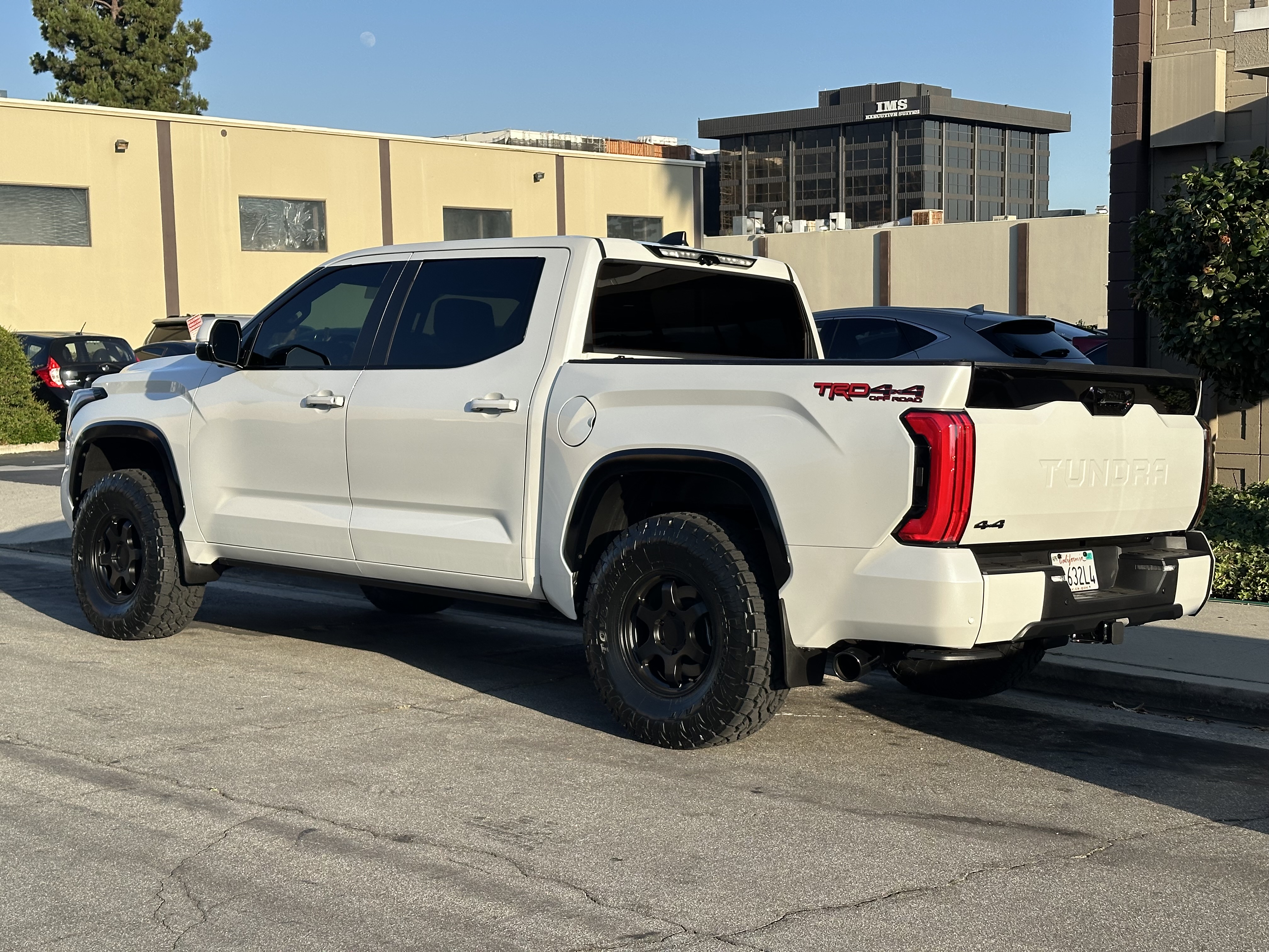 Used 2026 Toyota Tundra Platinum w/ TRD Off-Road Package AWD/4WD image 2