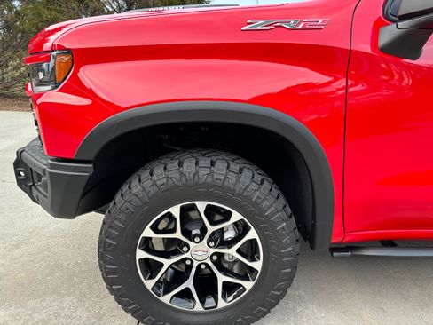 Used 2024 Chevrolet Silverado 1500 ZR2 w/ ZR2 Bison Edition AWD/4WD image 16