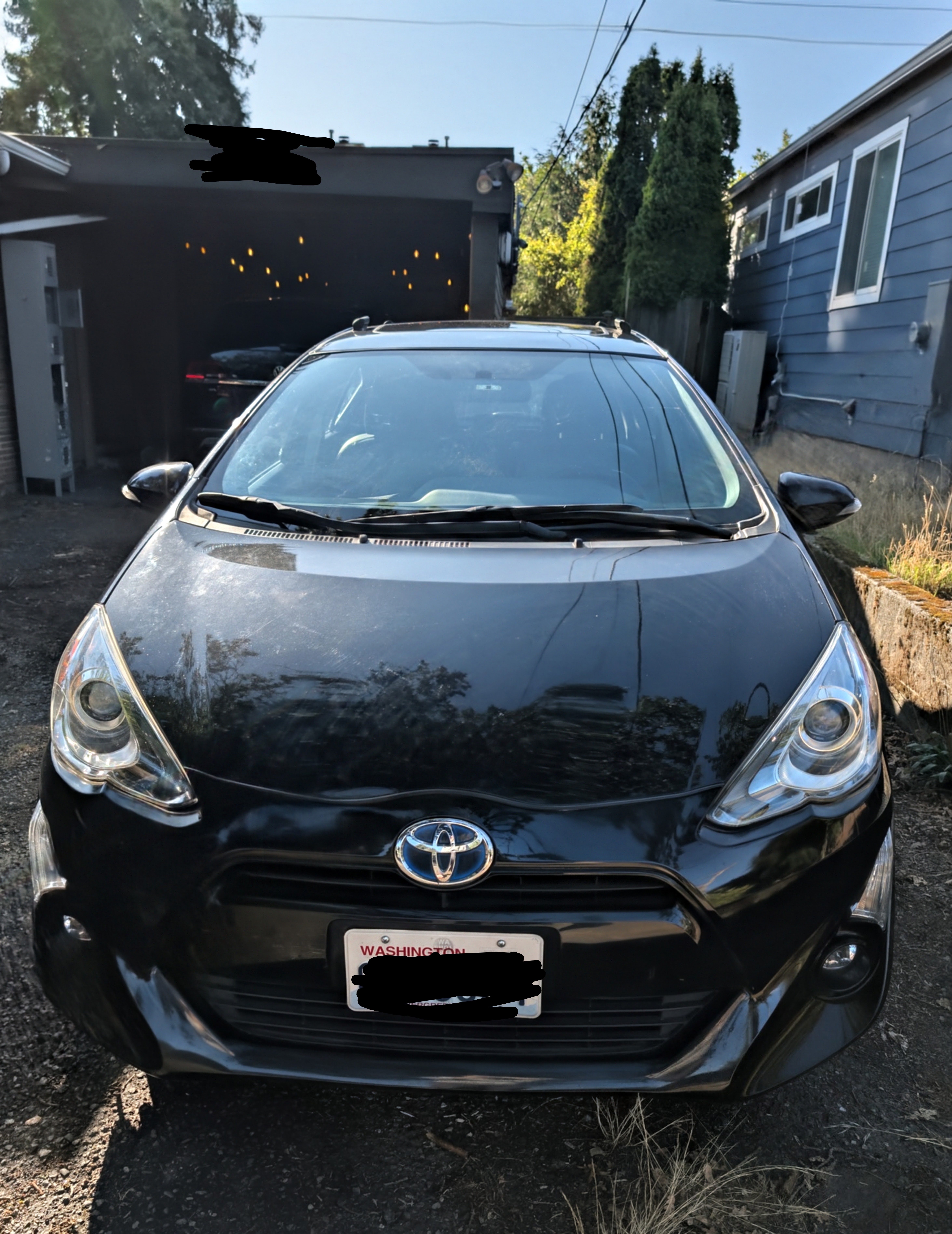 Used 2015 Toyota Prius C Four FWD image 1
