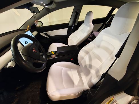 Used 2019 Tesla Model 3 Long Range image 9