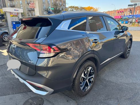 Used 2023 Kia Sportage EX image 8